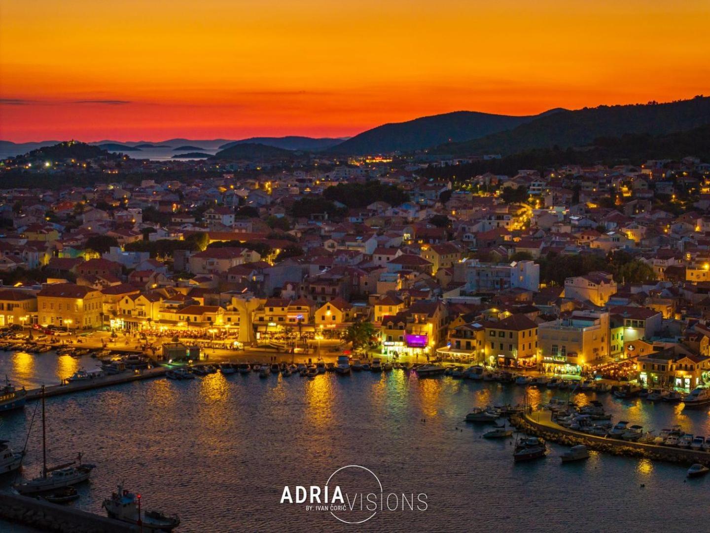 Refresh Boutique Suites - Central Point Vodice Buitenkant foto