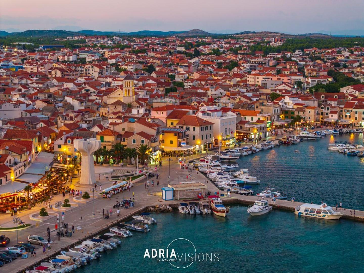 Refresh Boutique Suites - Central Point Vodice Buitenkant foto